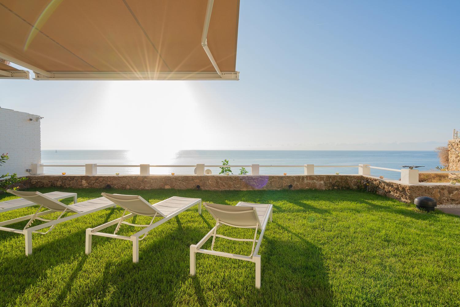 Private 250Sqm Garden Duplex, Jacuzzi, Cinema, Sea View Escape Lejlighed Torremolinos Eksteriør billede