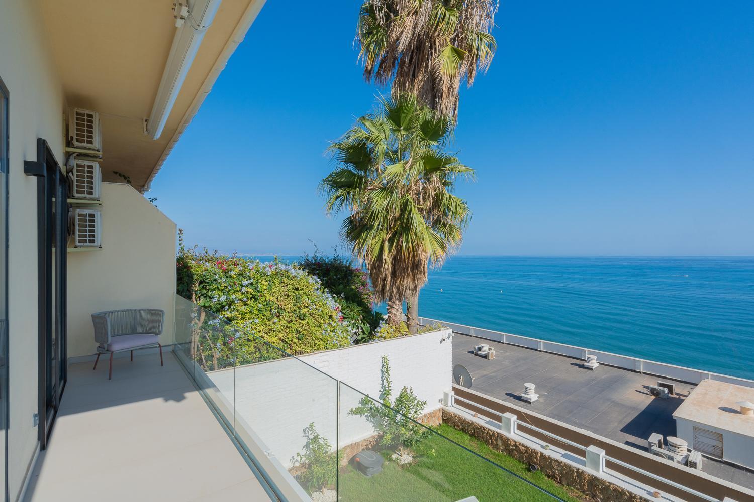 Private 250Sqm Garden Duplex, Jacuzzi, Cinema, Sea View Escape Lejlighed Torremolinos Eksteriør billede