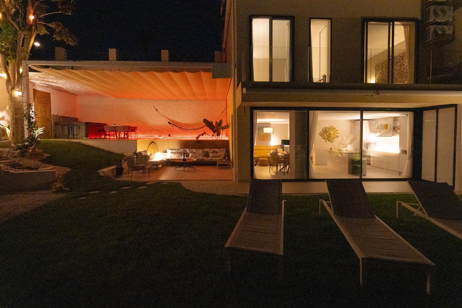 Private 250Sqm Garden Duplex, Jacuzzi, Cinema, Sea View Escape Lejlighed Torremolinos Eksteriør billede