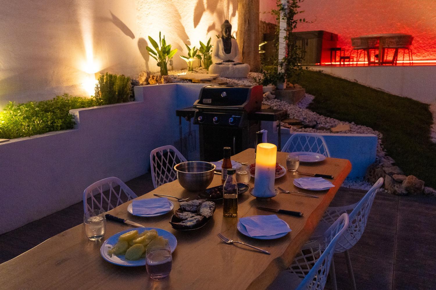 Private 250Sqm Garden Duplex, Jacuzzi, Cinema, Sea View Escape Lejlighed Torremolinos Eksteriør billede