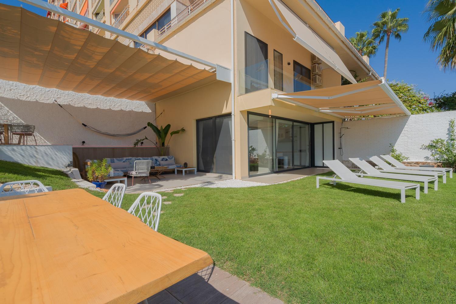 Private 250Sqm Garden Duplex, Jacuzzi, Cinema, Sea View Escape Lejlighed Torremolinos Eksteriør billede