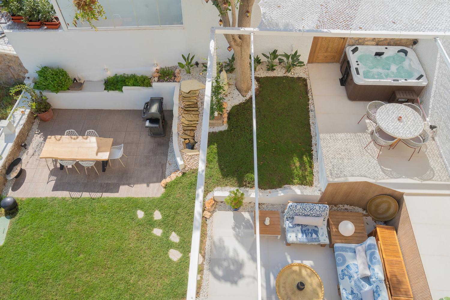 Private 250Sqm Garden Duplex, Jacuzzi, Cinema, Sea View Escape Lejlighed Torremolinos Eksteriør billede
