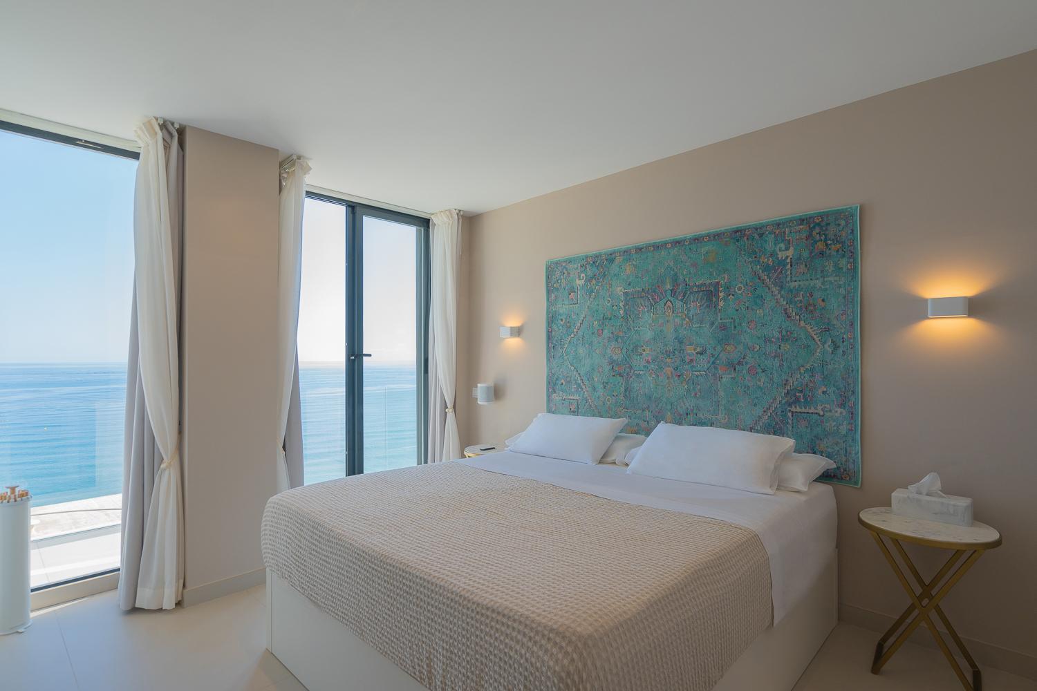Private 250Sqm Garden Duplex, Jacuzzi, Cinema, Sea View Escape Lejlighed Torremolinos Eksteriør billede